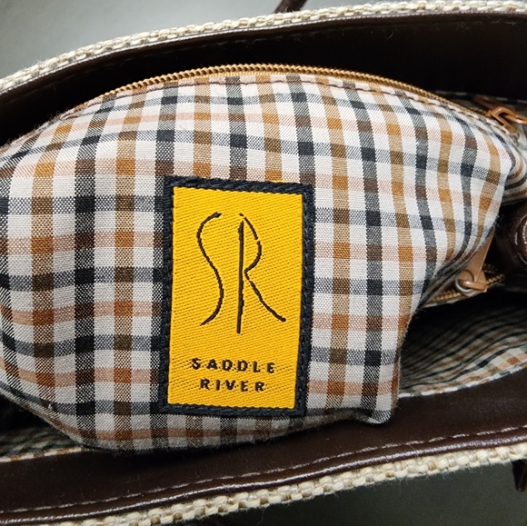 Saddle River Woven Shoulder Hand Bag - Picture 8 of 8